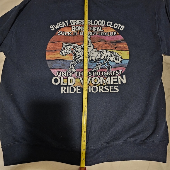 Only the strongest old women ride horses hoodie sweatshirt Equestrian L - Picture 2 of 6
